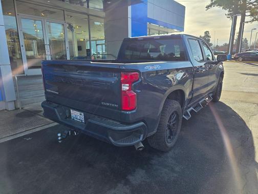 2020 Chevrolet Silverado 1500 Custom