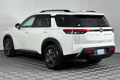 2024 Nissan Pathfinder SV 4WD