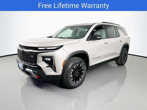 Sandstone Gray 2026 Chevrolet Traverse AWD Z71