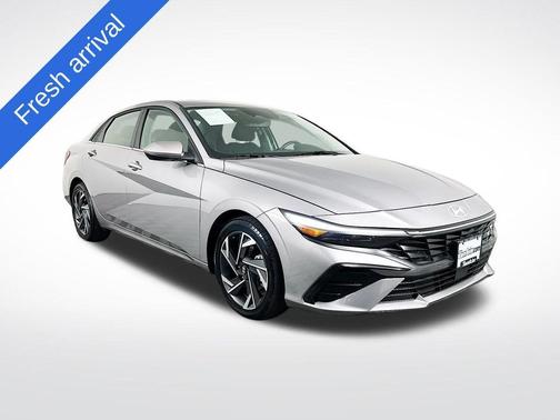 Fluid Metal 2025 Hyundai ELANTRA SEL