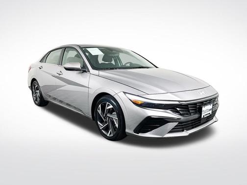 Fluid Metal 2025 Hyundai ELANTRA SEL