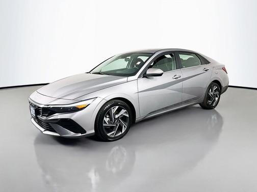 Fluid Metal 2025 Hyundai ELANTRA SEL