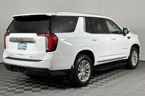 2023 GMC Yukon SLT