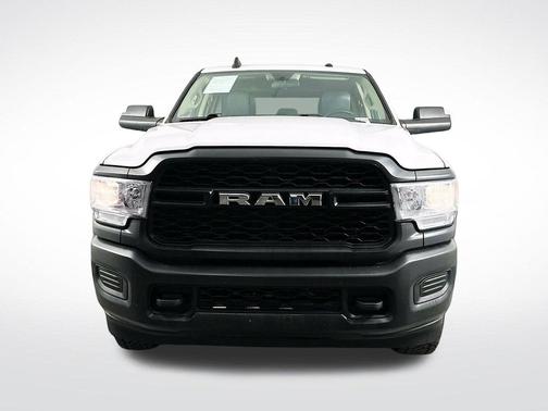 2019 RAM 2500 Tradesman Crew Cab 4x4 6'4' Box