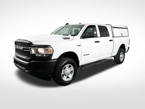 2019 RAM 2500 Tradesman Crew Cab 4x4 6'4' Box