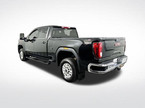 Onyx Black 2024 GMC Sierra 2500 SLE