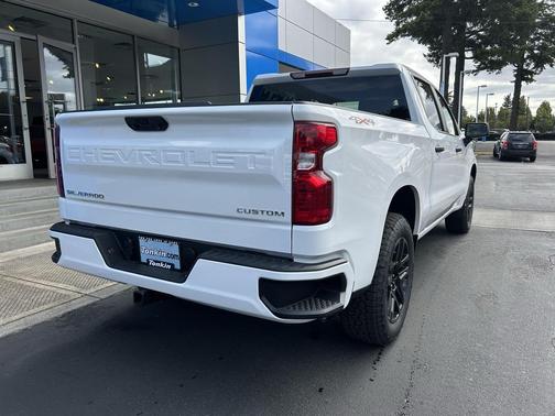 2025 Chevrolet Silverado 1500 Custom