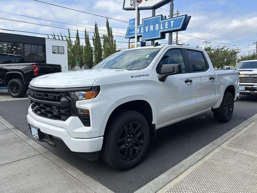 2025 Chevrolet Silverado 1500 Custom