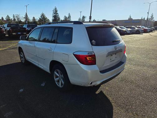 2010 Toyota Highlander SE
