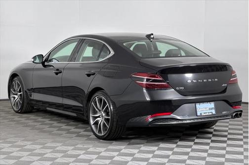 2023 Genesis G70 2.0T AWD