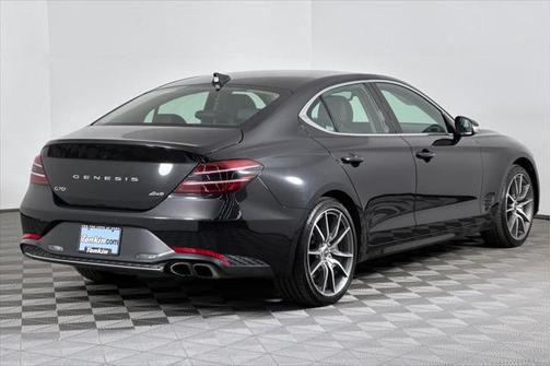 2023 Genesis G70 2.0T AWD