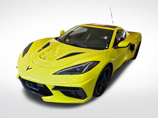 Accelerate Yellow Metallic 2021 Chevrolet Corvette Stingray w/3LT