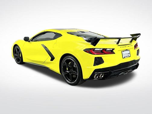 Accelerate Yellow Metallic 2021 Chevrolet Corvette Stingray w/3LT