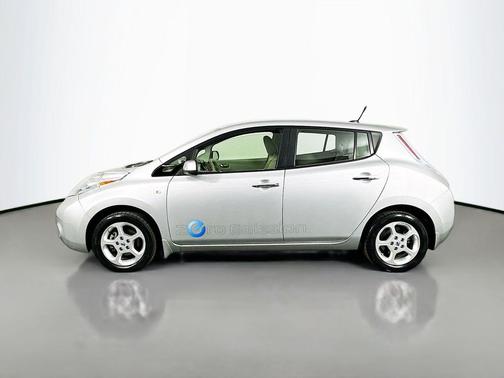 2011 Nissan Leaf SL