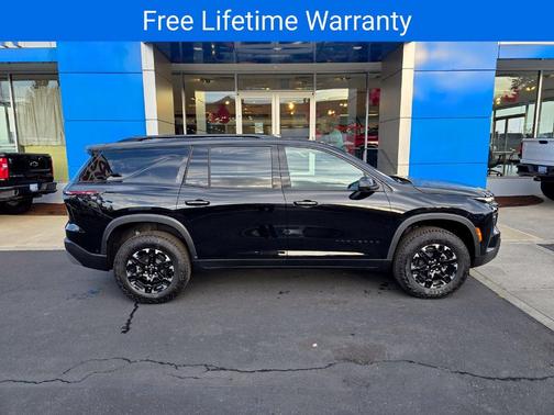 Mosaic Black Metallic 2027 Chevrolet Traverse AWD Z71