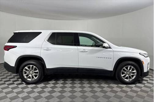 2022 Chevrolet Traverse LS