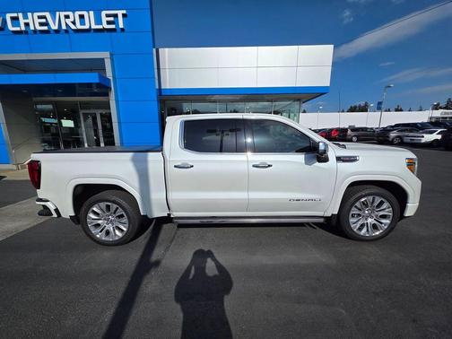 White Frost Tricoat 2021 GMC Sierra 1500 Denali