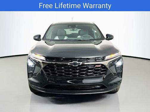 Mosaic Black Metallic 2026 Chevrolet Trax FWD 1RS