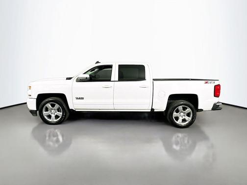 Summit White 2018 Chevrolet Silverado 1500 2LT