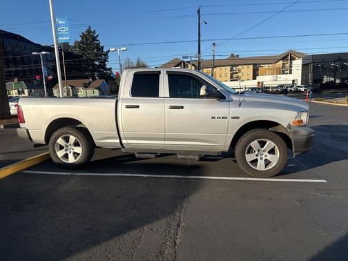 2009 Dodge Ram 1500 ST Quad Cab