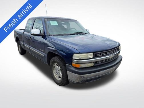 Indigo Blue Metallic 2001 Chevrolet Silverado 1500 LS Extended Cab