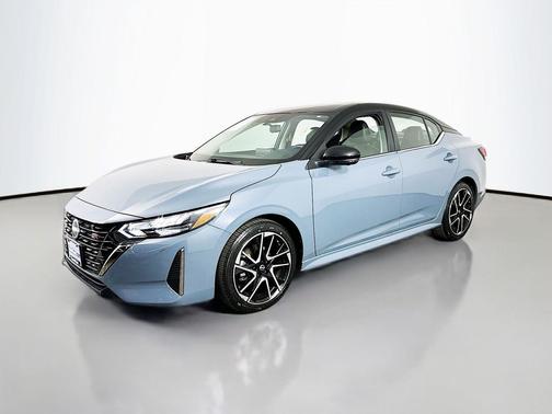 Atlantic Gray Metallic/Super Black 2024 Nissan Sentra SR
