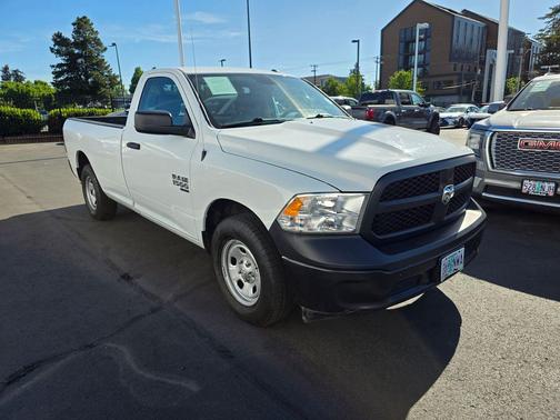 Bright White Clearcoat 2022 RAM 1500 Tradesman