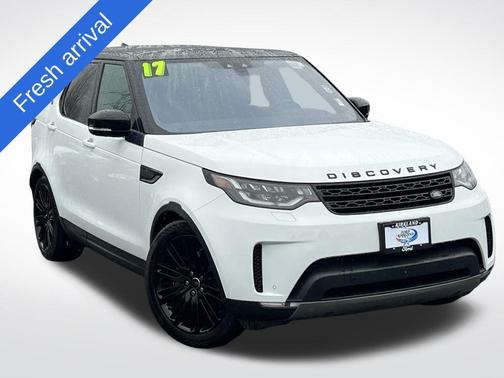 White 2017 Land Rover Discovery HSE LUXURY