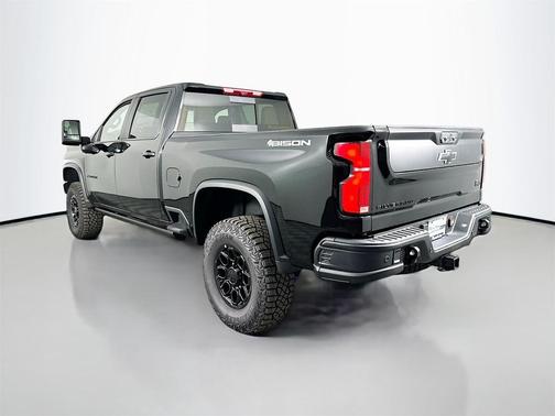 2025 Chevrolet Silverado 2500 4WD Crew Cab Standard Bed ZR2