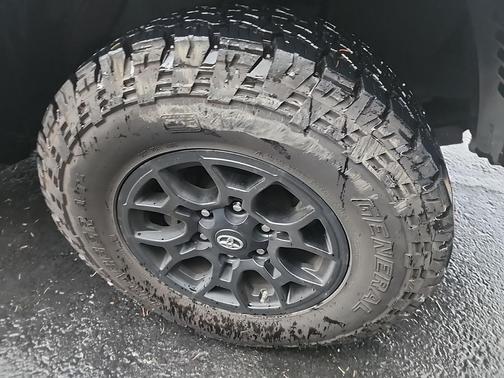 2019 Toyota Tacoma SR