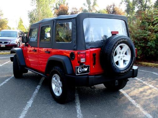 Photo 2 of 25 of 2016 Jeep Wrangler Unlimited Sport