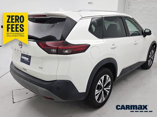 White 2022 Nissan Rogue SV