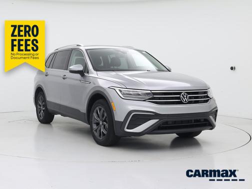 Silver 2022 Volkswagen Tiguan SE