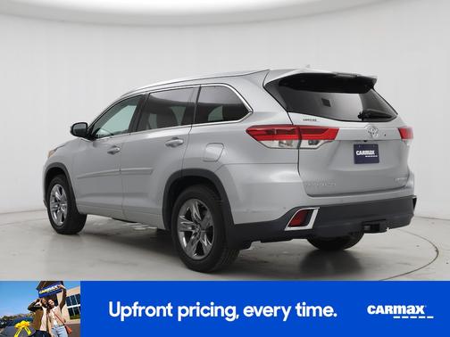 Silver 2019 Toyota Highlander Limited