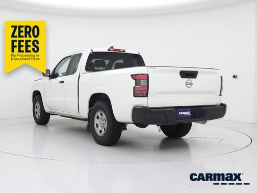 White 2022 Nissan Frontier S
