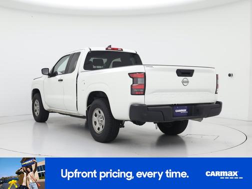 White 2022 Nissan Frontier S