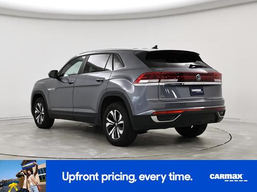 Gray 2024 Volkswagen Atlas Cross Sport SE