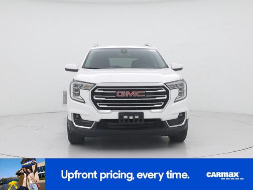 White 2024 GMC Terrain SLT