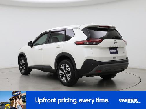 White 2022 Nissan Rogue SV