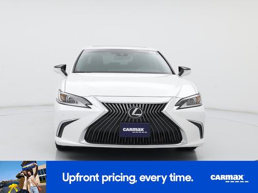 White 2021 Lexus ES 350