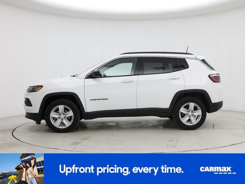 White 2022 Jeep Compass Latitude