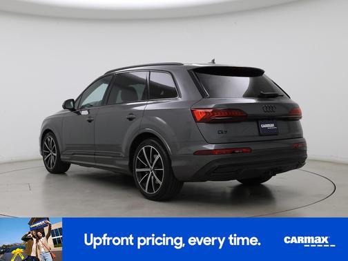 Gray 2024 Audi Q7 Prestige
