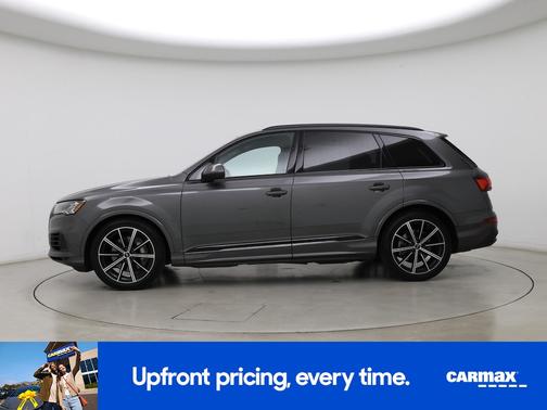 Gray 2024 Audi Q7 Prestige