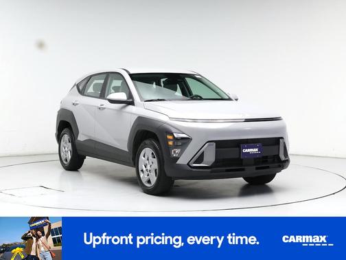Gray 2024 Hyundai KONA SE