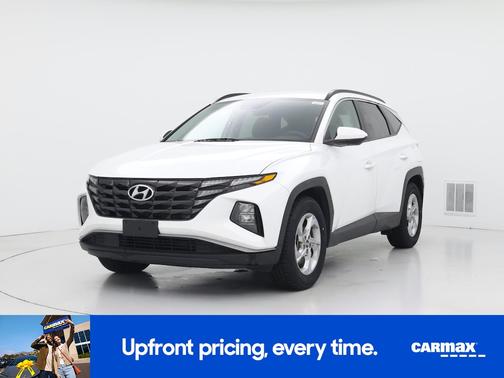 White 2024 Hyundai TUCSON SEL
