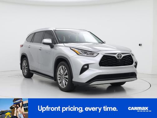 Silver 2021 Toyota Highlander Platinum