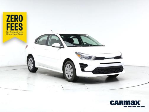 White 2022 Kia Rio LX