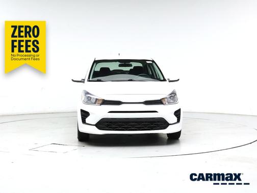 White 2022 Kia Rio LX
