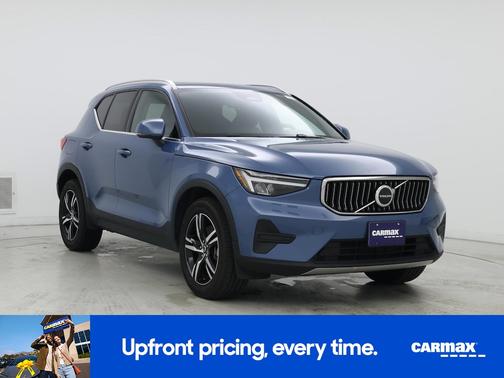 2024 Volvo XC40 B5 Plus Bright Theme