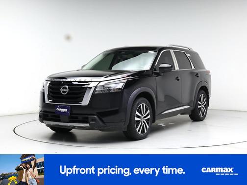 Black 2023 Nissan Pathfinder Platinum